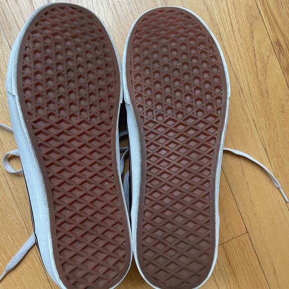 - Vans Size 9.5 Men’s Sneakers - Picture 4 of 5